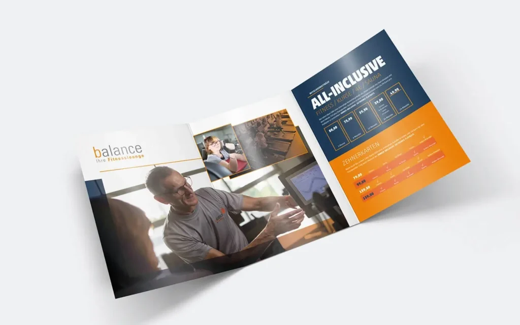 Aufgeschlagene Imagebroschüre mit Einblick in Design und Angebotsstruktur von Balance – Ihre Fitnesslounge